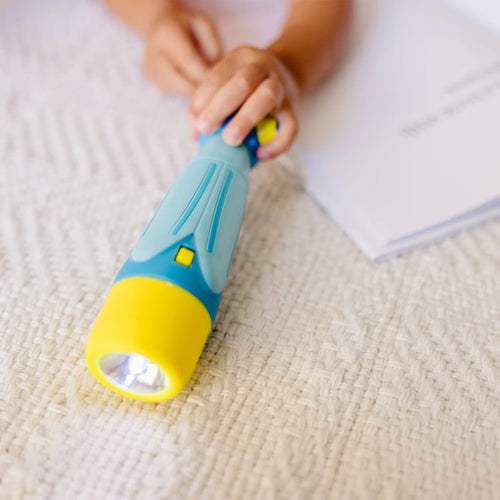 Melissa & Doug Flash Firefly Flashlight