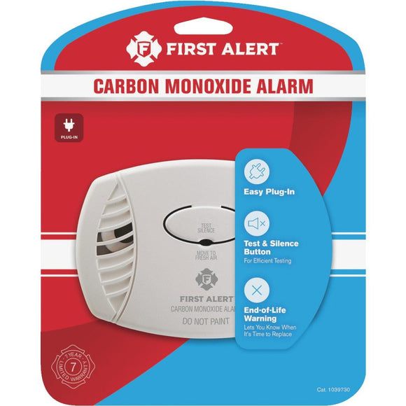 First Alert Plug-In 120V Electrochemical Carbon Monoxide Alarm
